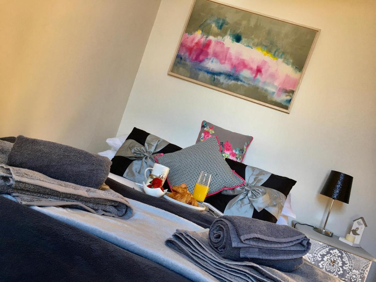 Cosy 2 Bedroom Central Apartment - Free Parking, Free Wifi Aberdeen Extérieur photo