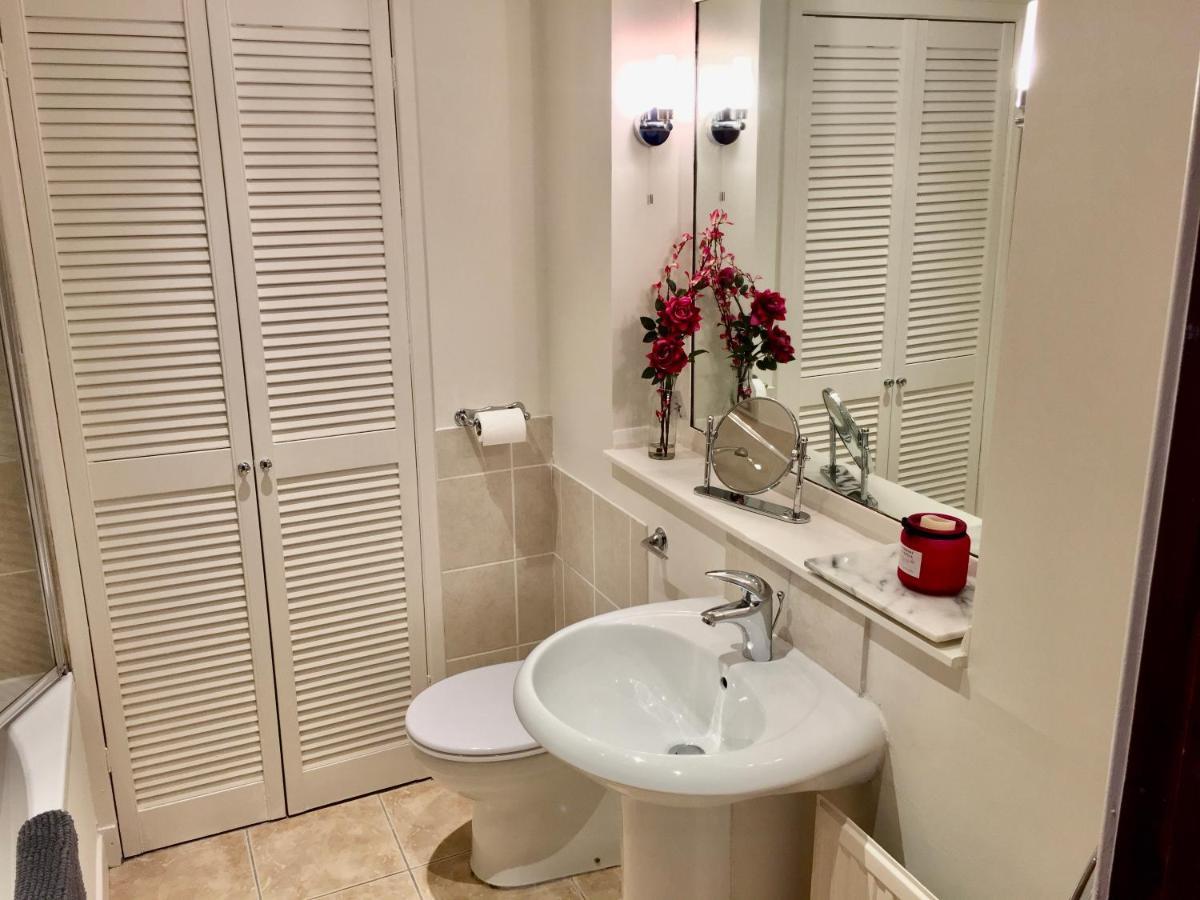 Cosy 2 Bedroom Central Apartment - Free Parking, Free Wifi Aberdeen Extérieur photo