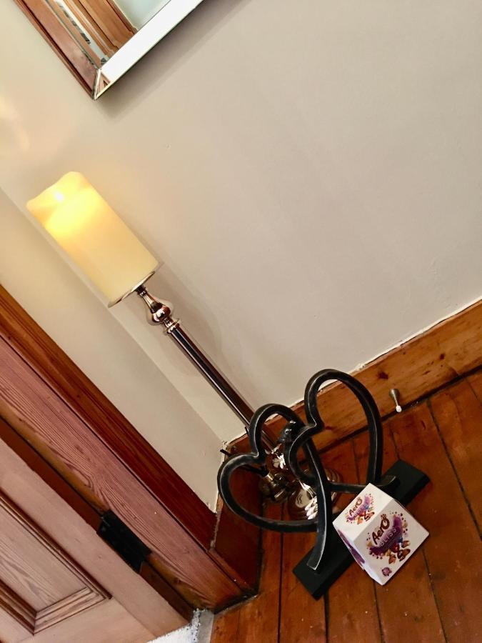 Cosy 2 Bedroom Central Apartment - Free Parking, Free Wifi Aberdeen Extérieur photo